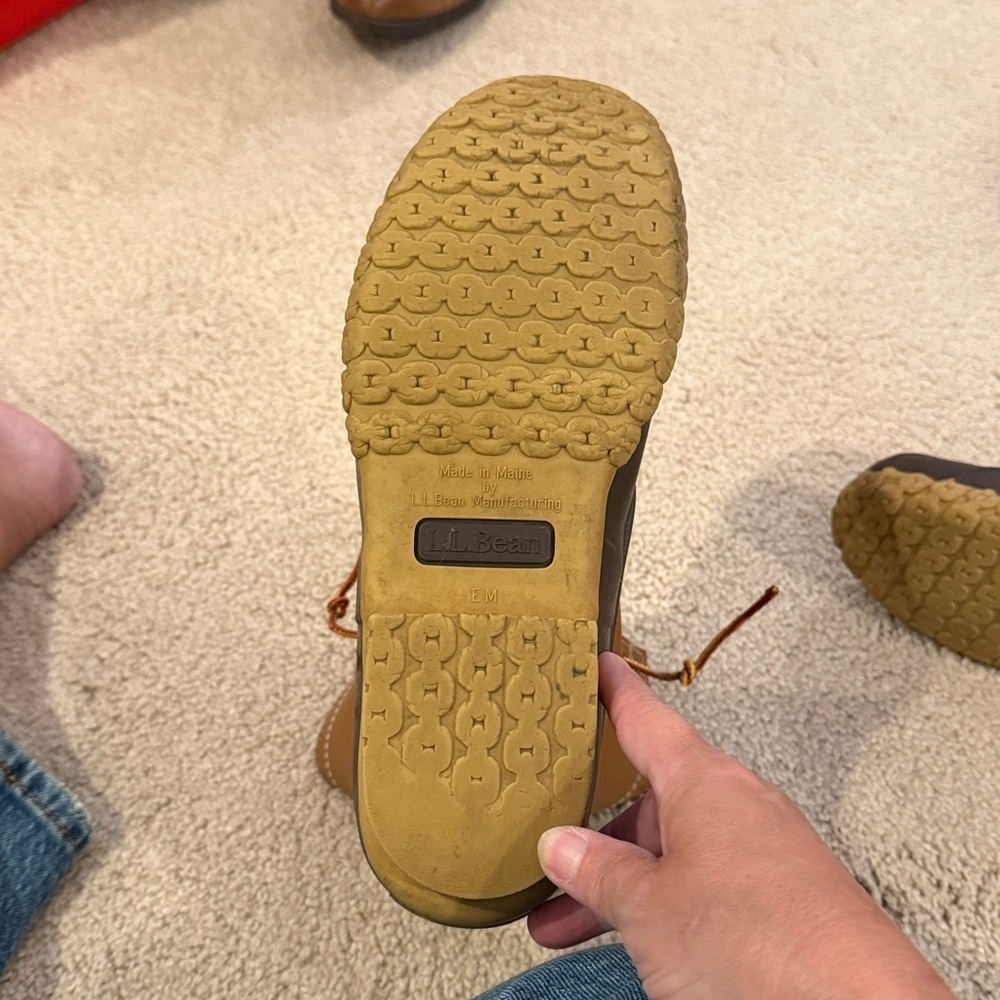 L.L. Bean Tan & Brown Rain/Snow Boots/Sturdy Sole & Comfortable (30) - Picture 6 of 10